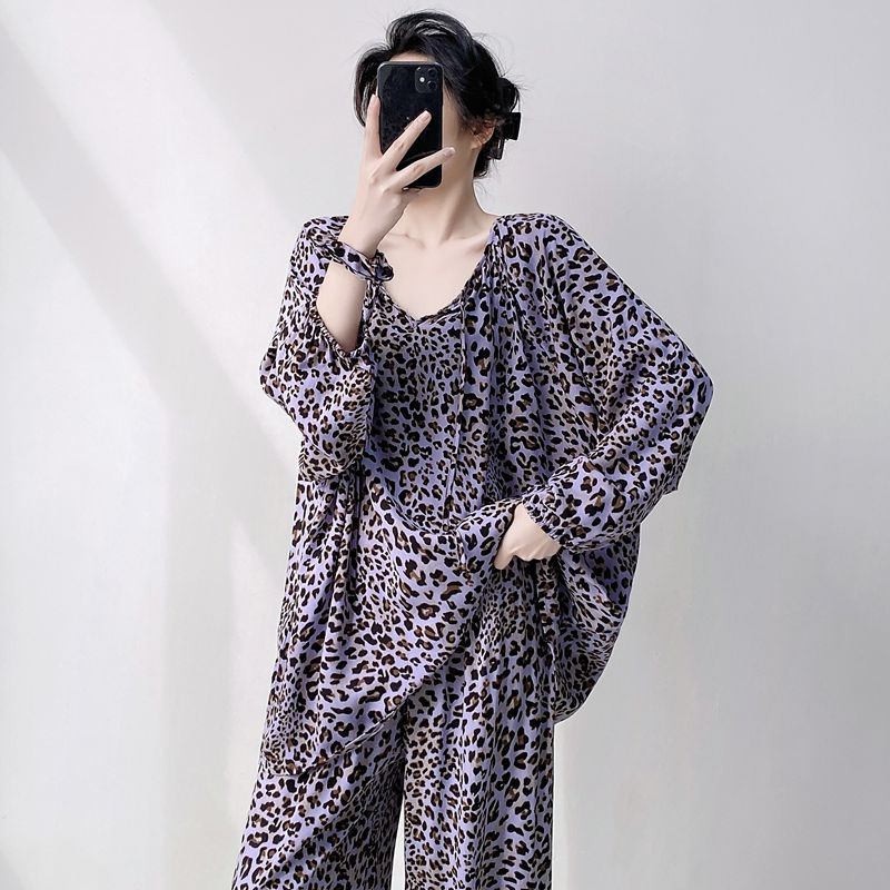 女性用パジャマ、春と秋の長袖人工綿シルク、国民風プリント、ゆったりとした大きいサイズの綿シルクホーム服セット、薄手|undefined
