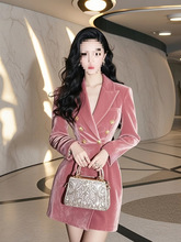 正式场合小香风粉色连衣裙女秋冬季女装超好看气质收腰西装裙
