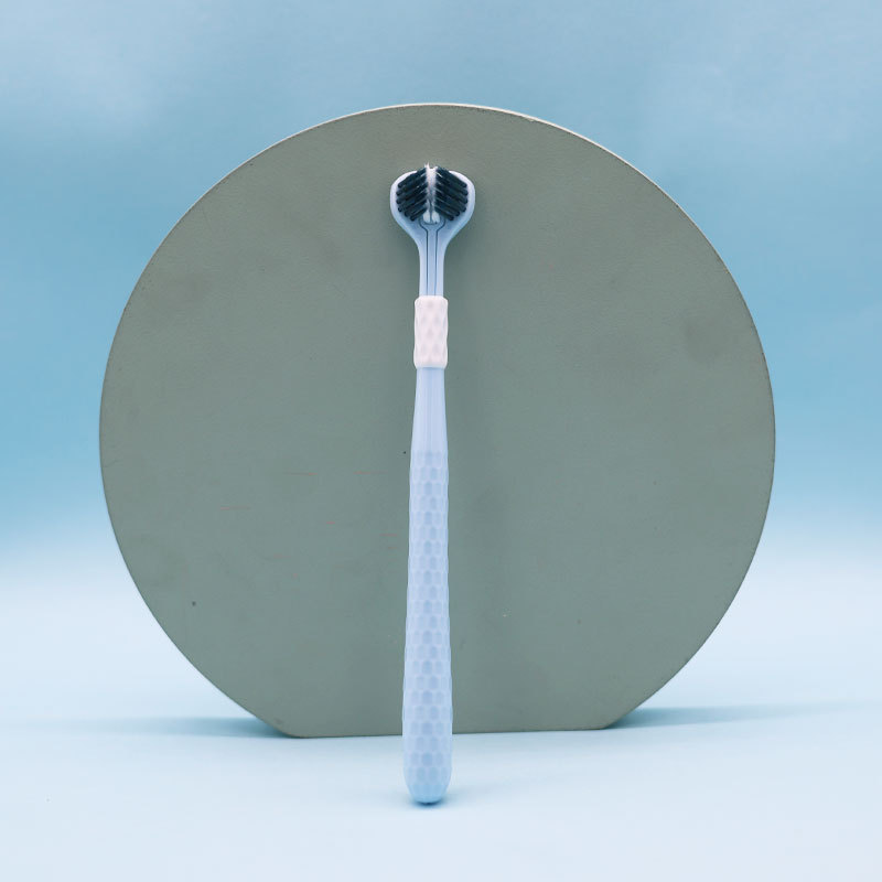 Cepillo de dientes de tres caras para adultos de pelo suave para adultos para parejas de hombres y mujeres tridimensionales sin esquina muerta tipo de envoltura de raspador de lengua de tres extremos