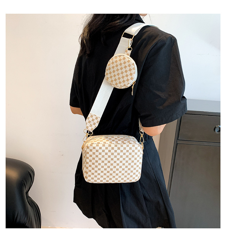 Women's All Seasons Pu Leather Plaid Streetwear Square Zipper Square Bag display picture 4