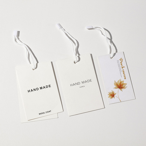 Custom 400g copperplate paper clothing accessories down tag hanging card men's and women's clothing label hangtag design made-to-order