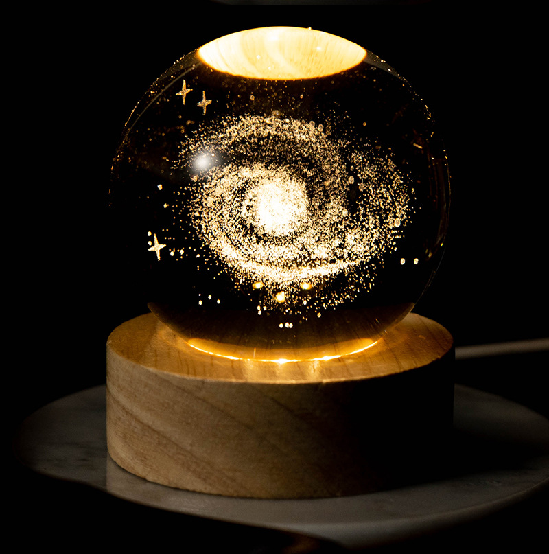 Luminoso Galaxy talla interior Luna bola de cristal luz la noche creativa decoración escritorio USB base madera regalo para niños y niñas
