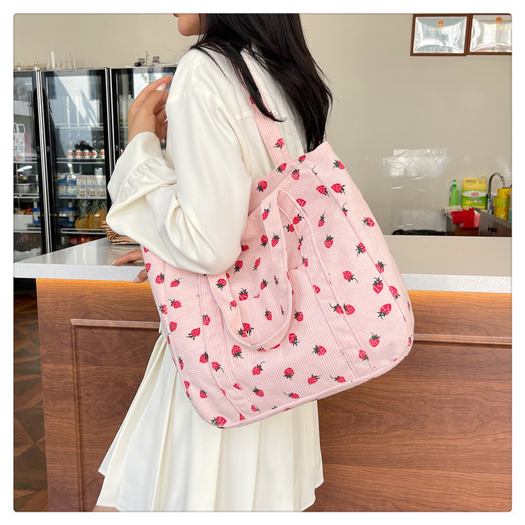 Women's Large Corduroy Strawberry Streetwear Sewing Thread Square Zipper Handbag display picture 17