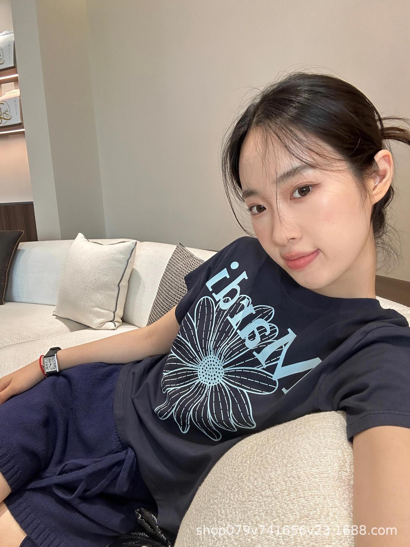 韩版现货Mardi短袖T恤夏季新款小雏菊印花修身辣妹风休闲短款上衣
