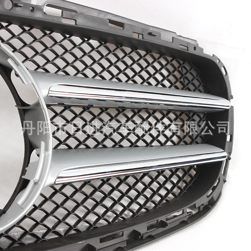 Решетка радиатора центральная спортивная для Mercedes-Benz E-class W212 (2013-2016)