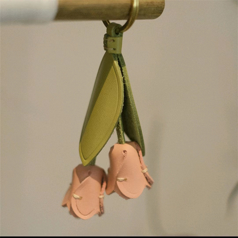 Xiaohongshu mismo estilo llavero de tulipán lindo y personalizado bolso de llaves de coche colgante logotipo impreso ventas directas de fábrica