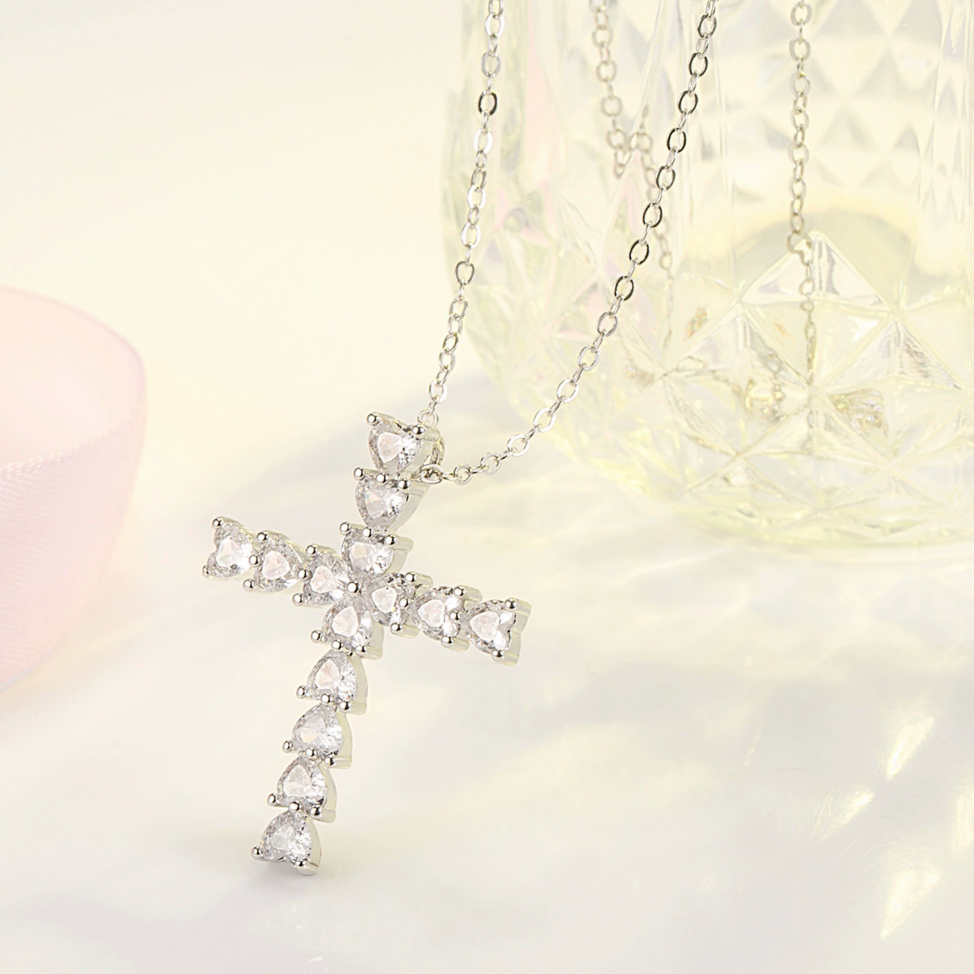 Сердечко из циркония в виде сердца, подвеска, ожерелье, цепочка для ключей и сумки, инкрустированная бриллиантами