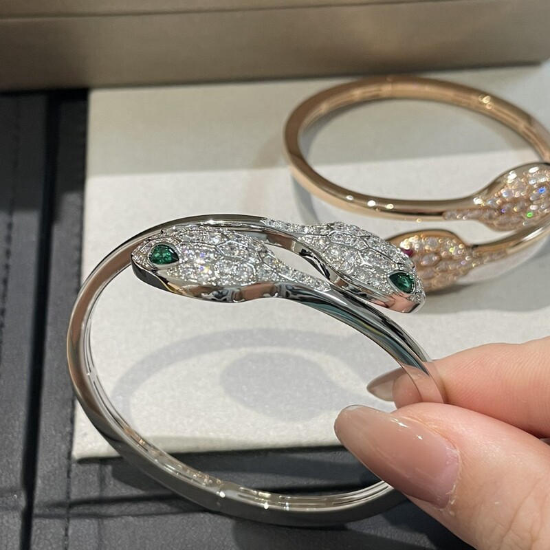 Silver Snake-Shaped Diamond-Encrusted Mother-Of-Pearl Peacock Green Bracelet, Fashionable Double-Headed Snake-Shaped Full-Diamond Bracelet, Cnc Craftsmanship Version Silver Snake-Shaped Diamond-Encrusted Mother-Of-Pearl Peacock Green Bracelet, Fashionable Double-Headed Snake-Shaped Full-Diamond Bracelet, Cnc Craftsmanship Version