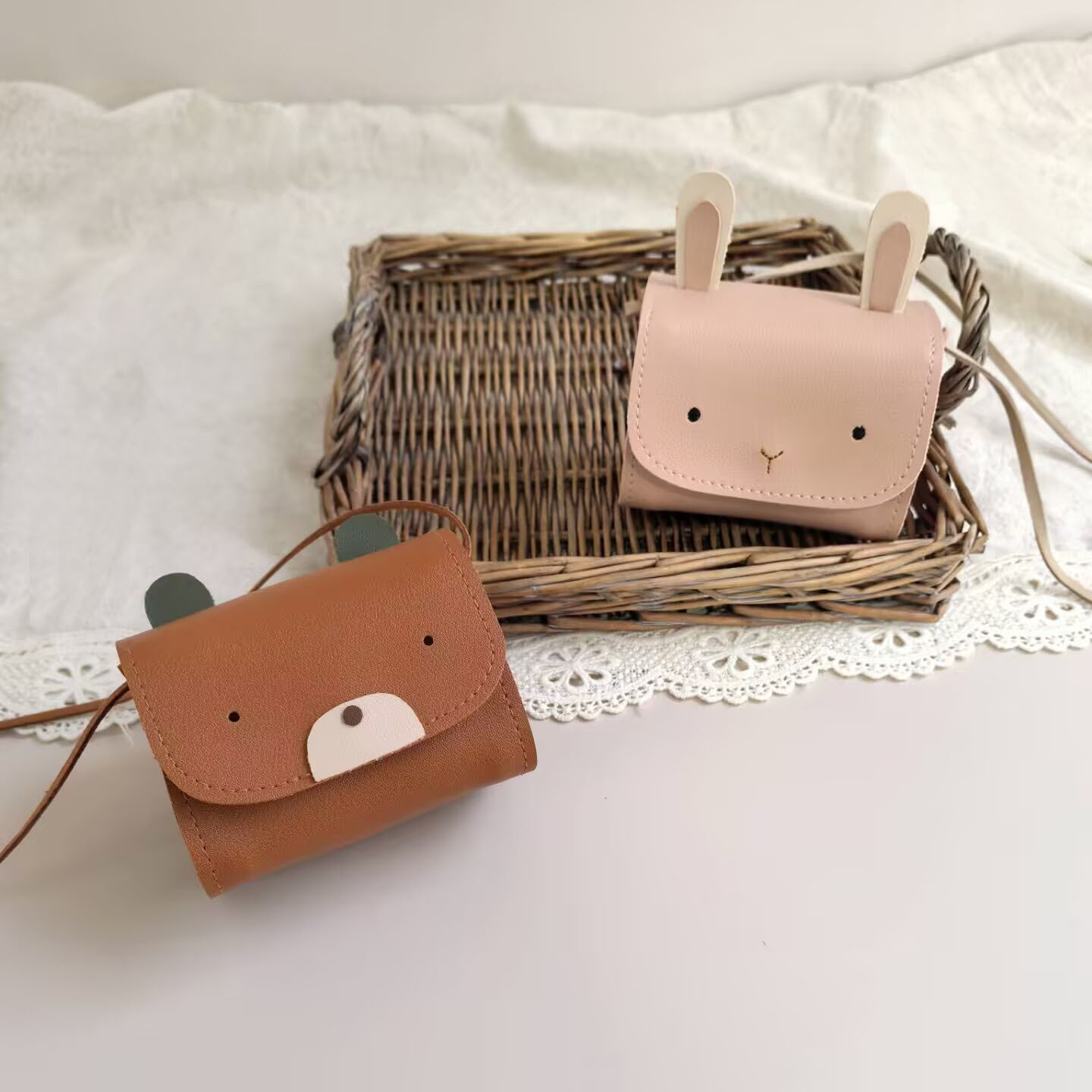 New Original Design Pu Leather Soft and Cute Bunny and Bear Children's Crossbody Bag, Girls' Three-Dimensional Small Square Bag
