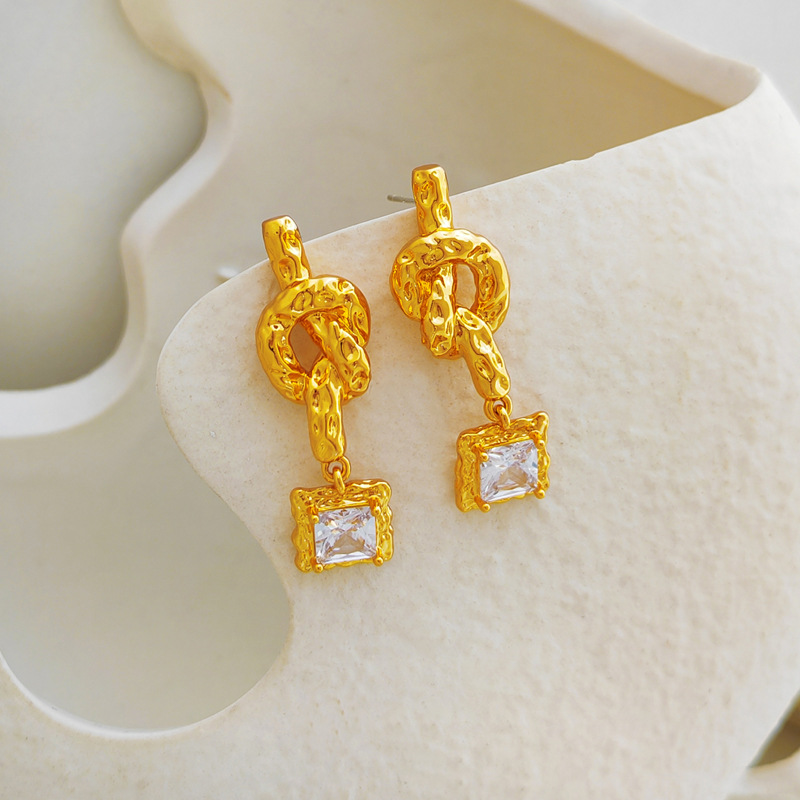 Simple Style Square Knot Copper Plating Hollow Out Inlay Zircon Drop Earrings 1 Pair
