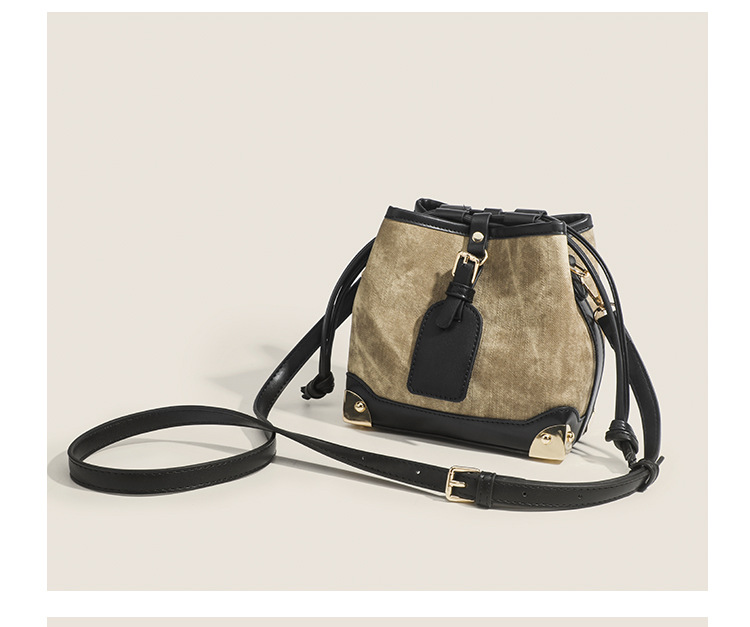 Recommended by internet celebrities for autumn and winter high-capacity commuting shoulder bags, contrasting colors, INS_voghion.com