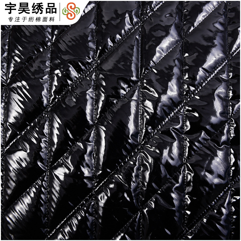 新款科技感亮面离型纸绗绣绗缝秋冬夹棉几何花型绣花面料