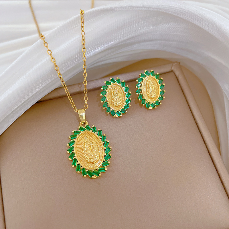 Collana donna a forma di uovo con ritratto e strass_voghion.com