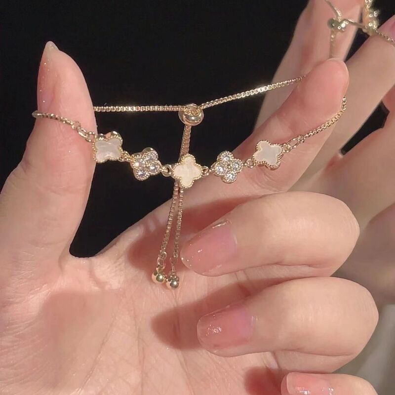 Flash Diamond Four-leaf Clover Bracelet Women's Ins Exquisite High-level Four-leaf Flower Series Pull-out Fritillaria Hand Jewelry Gift Flash Diamond Four-leaf Clover Bracelet Women's Ins Exquisite High-level Four-leaf Flower Series Pull-out Fritillaria Hand Jewelry Gift