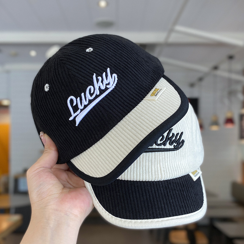 Sombrero de bebé primavera y otoño letras de aire extranjero mechuga gorra de lengua de acero para niños otoño y invierno caliente sombra de sol marea de béisbol bebé