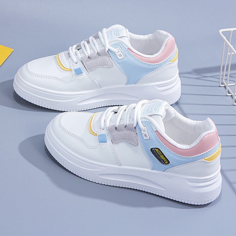 Zapatos planos para mujeres, primavera de 2025, nuevos zapatos blancos originales de nicho universal cómodos zapatos casuales para mujeres