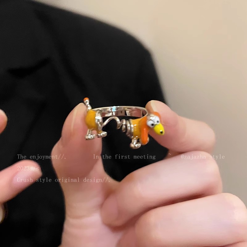 卡通可愛彈簧狗戒指女時尚個性小眾設計感食指戒情侶閨蜜童趣指環