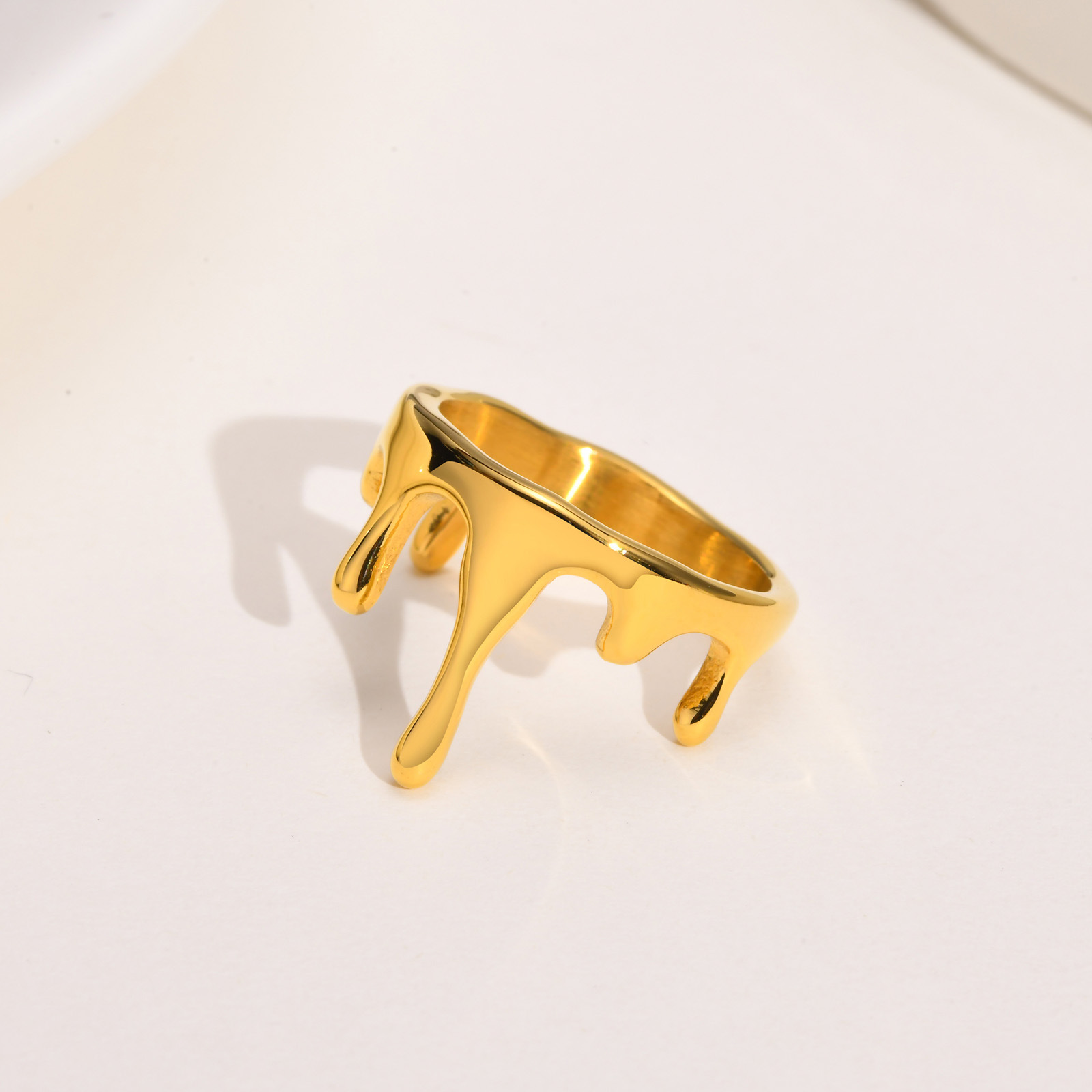 4g Weight Vacuum Plating Gold Plating Process Gold Plated Plating Material Rings Classification 6, 7, 8 Ring Size 1 Piece Quantity Daily Occasion 304 Stainless Steel Material Geometric Pattern Women'S Gender Plating Design Fashion Style Wholesale Jewelry Fashion Geometric 304 Stainless Steel Gold Plated Plating Stainless Steel Rings 8