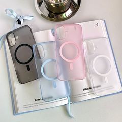 アイスミスト磁気吸着式iPhone17用スマホケース 超薄型PC半透明Apple15用つや消し指紋防止保護カバー