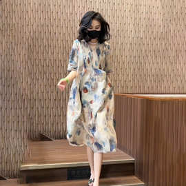 高级感气质V领天丝连衣裙女2025夏季新款宽松法式风琴透气长裙子