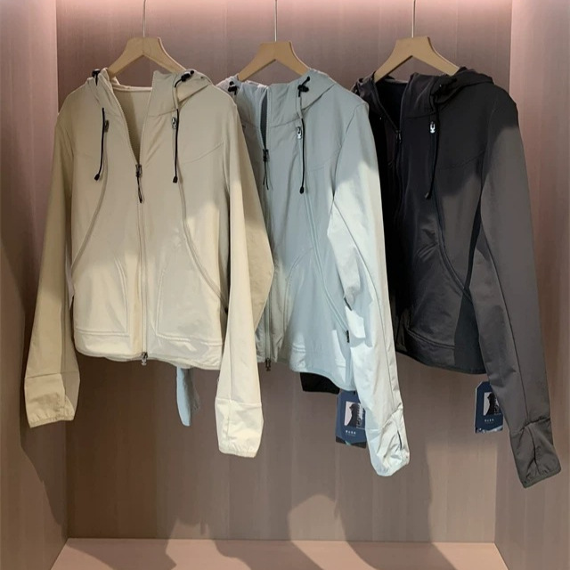 2026 Spring Mountain Style Functional Double Zipper Slimming Stand Collar Hooded Soft Shell Lightweight Outdoor Casual Jacket for Women