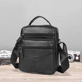 外贸头层牛皮男包2025新款商务全牛皮质感男士单肩斜挎包纯色高级