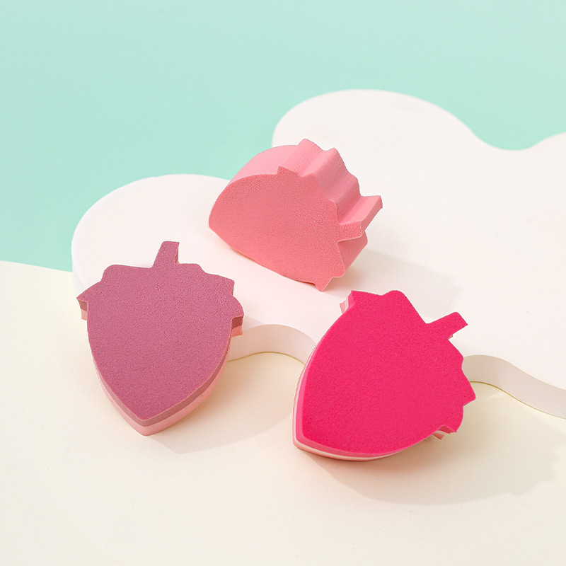 Puff de fresa personalizado de fábrica no come polvo, no látex, maquillaje plano, esponja, colchón de aire, húmedo y seco, venta al por mayor transfronteriza