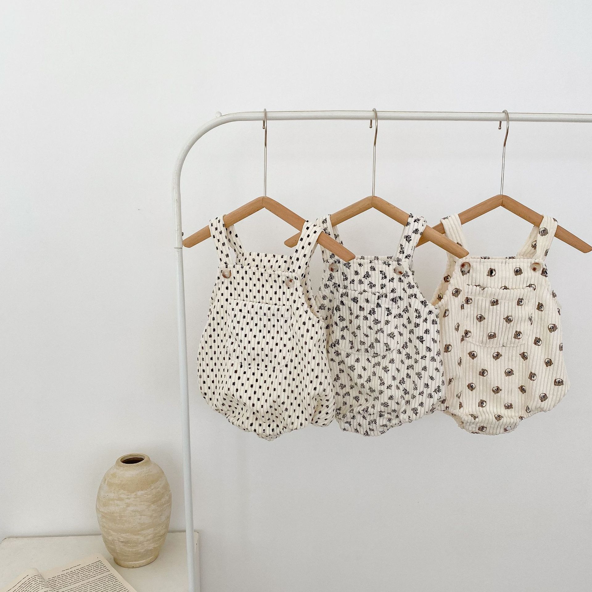 2024 Spring Autumn Baby Boys and Girls Printed Straps, Bags, Butt Clothes, 0-2 Year Old Cotton jumpsuit, Crawler Clothes_voghion.com