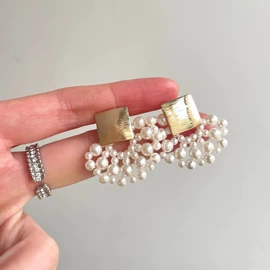 耳钉;耳环;项链