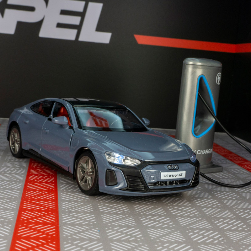 Cai Po 88717 Simulation Audi RS e-tron New Energy Alloy Car Model Double Door Huili Toy
