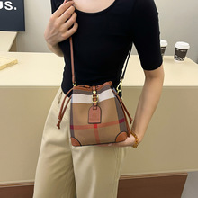 �߼���ˮͰ��Ů�X�p�ݸߙnб����W�t���eС��ͨ�ڴ������μ��Ů