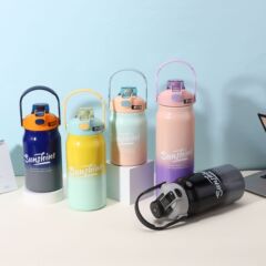 クリエイティブグラデーション 316 ステンレス鋼断熱カップポータブル屋外スポーツウォーターカップハンドル付き車のウォーターカップ卸売