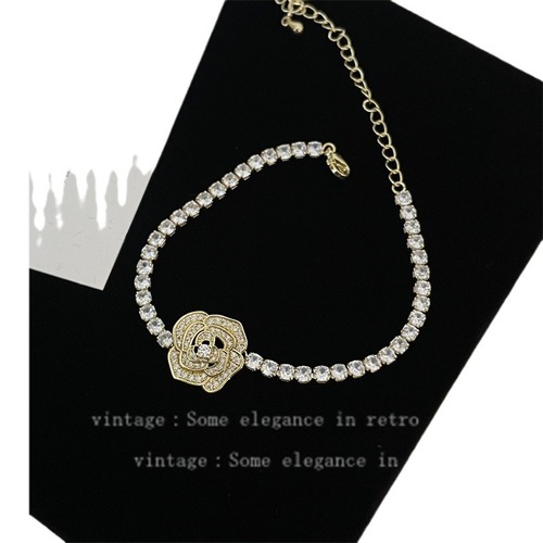 Designer moonlight allure series star bracelet girls ins niche design light luxury bestie bracelet