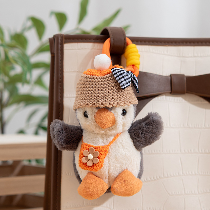 Коричневая шляпа пингвина