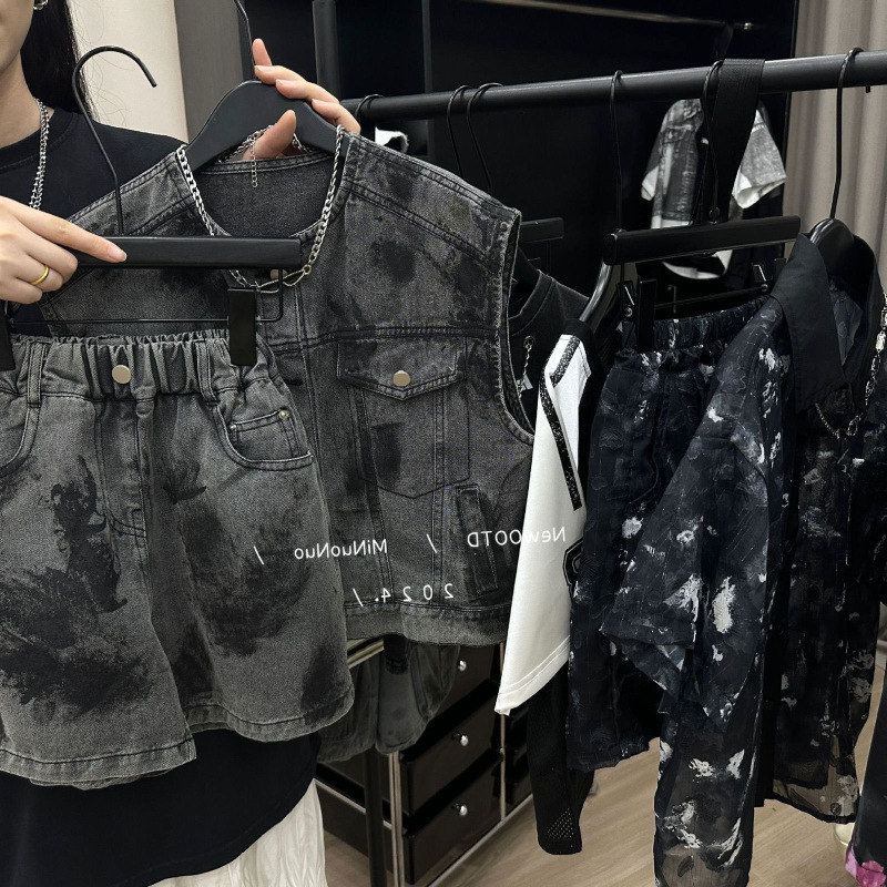男児の夏のファッションセット2024夏の新しい子供の韓国版の袖なしのゆったりした上着のデニムの中でズボンの2つのセット|undefined
