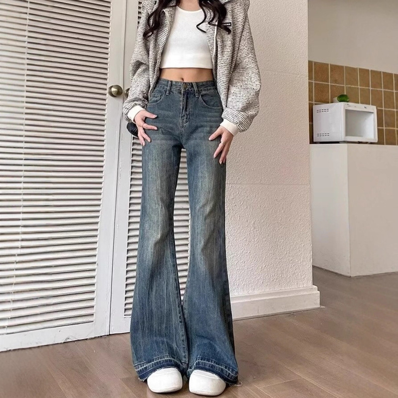 Vintage Flared Jeans for Women, Spring and Autumn 2026, High-Waisted, Slimming, Straight-Cut, Not Tight on the Legs, Vintage Blue with Frayed Edges