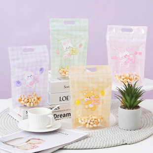 2025 New Cute Cartoon Giraffe Snowflake Crisp Gift Zipper Bag Nougat Self-standing Bag 50