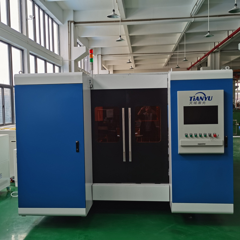 中高功率金属光纤激光切割机价格 自动上下料天域直供