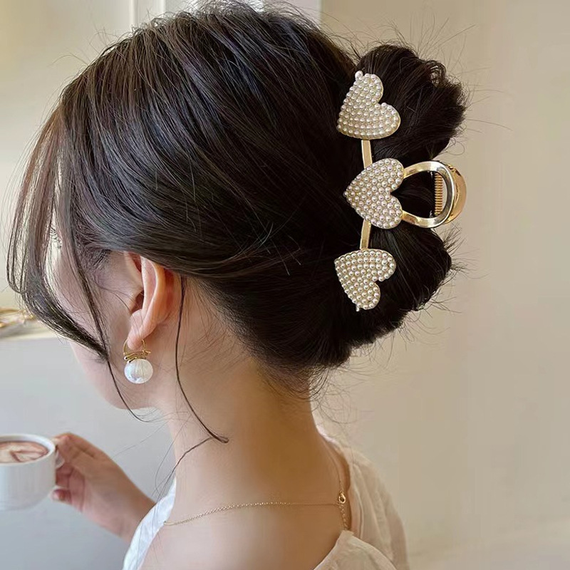 43g Weight Hair Claws Hair Accessories Type 1 Piece Quantity Daily Occasion Alloy Material Heart Shape Pattern Women's Gender Sweet Style Women's Sweet Heart Shape Alloy Hair Claws 1
