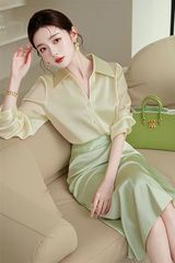 春秋2025新款女装时尚一整套气质小清新高端职业半身裙衬衫两件套