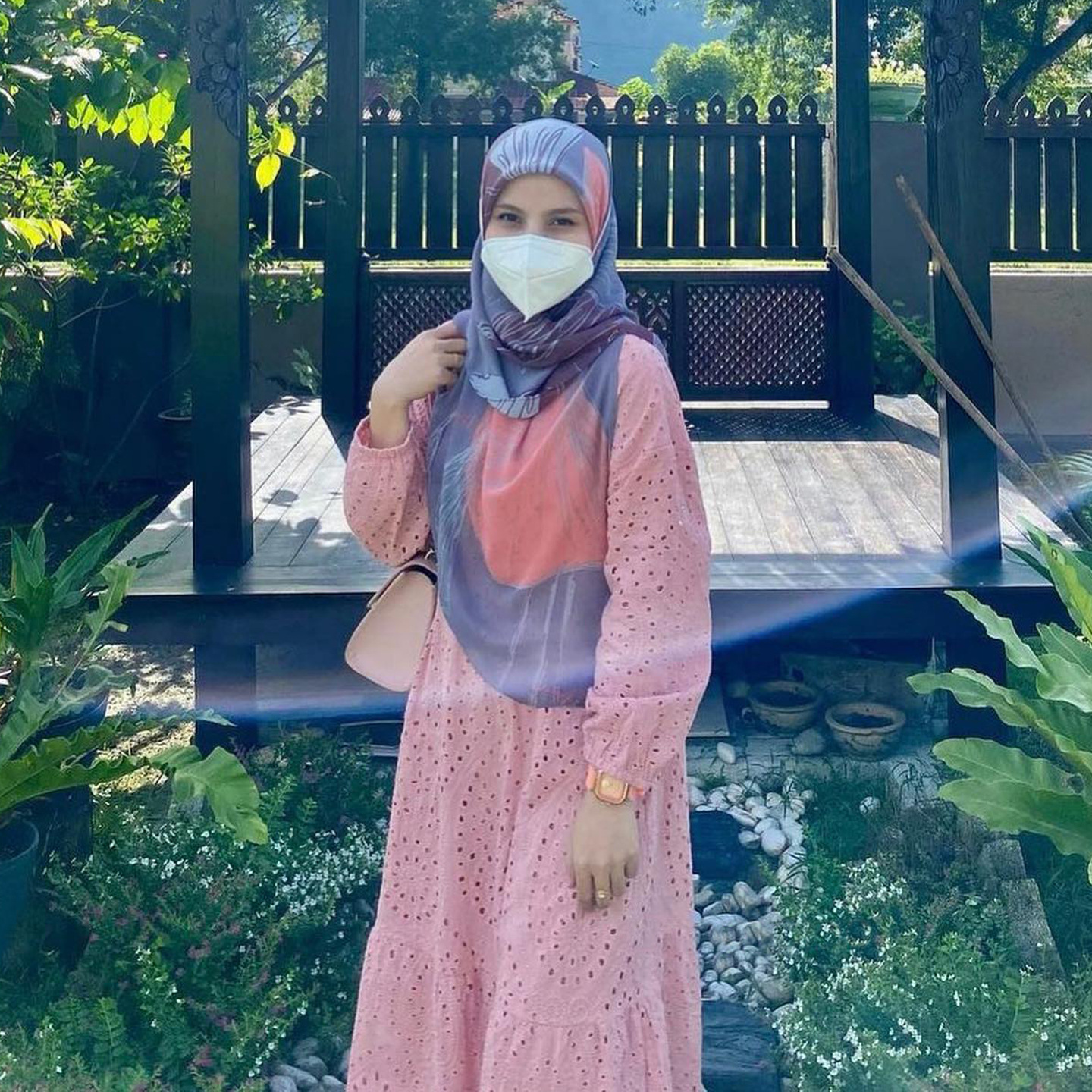 Women's Adults Solid Color Lace Abaya display picture 3