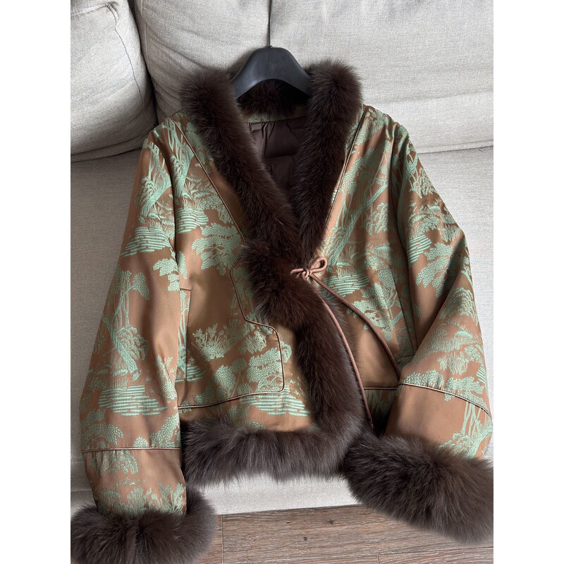 2026 filled with goose down, Chinese-style fox fur collar, new Chinese-style warm coat wholesale H18ED5585 2026 filled with goose down, Chinese-style fox fur collar, new Chinese-style warm coat wholesale H18ED5585