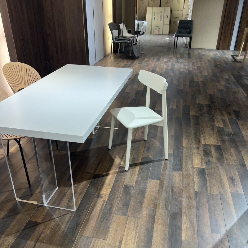 Sillas de comedor de madera maciza minimalistas modernas viento crema blanco nórdico cera de madera acolchada sillas de comedor hogar dormitorio arte