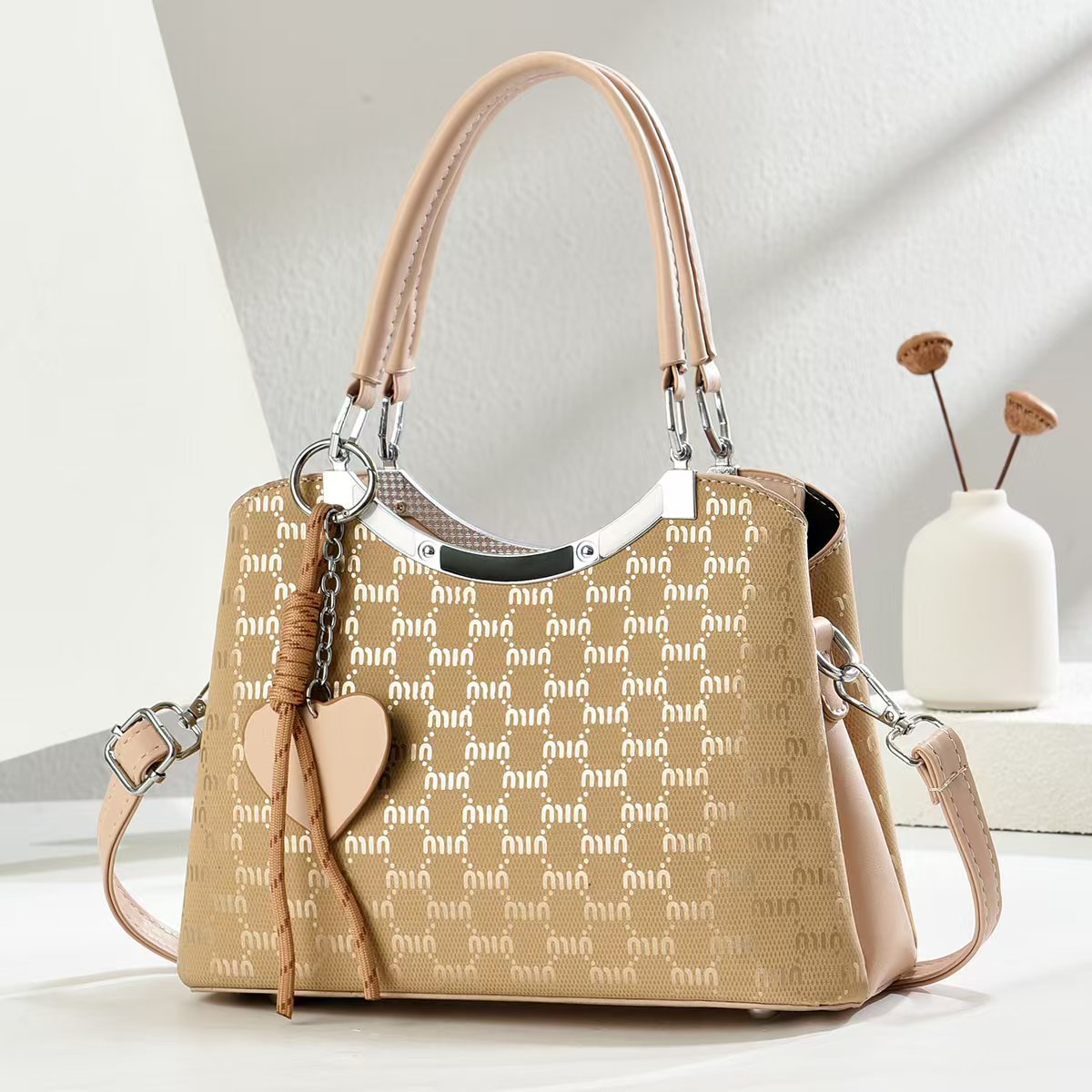 Marca de gran capacidad bolso tote francés nuevo temperamento femenino bolso femenino de moda europea y americana bolso de hombro de viaje de compras de ocio