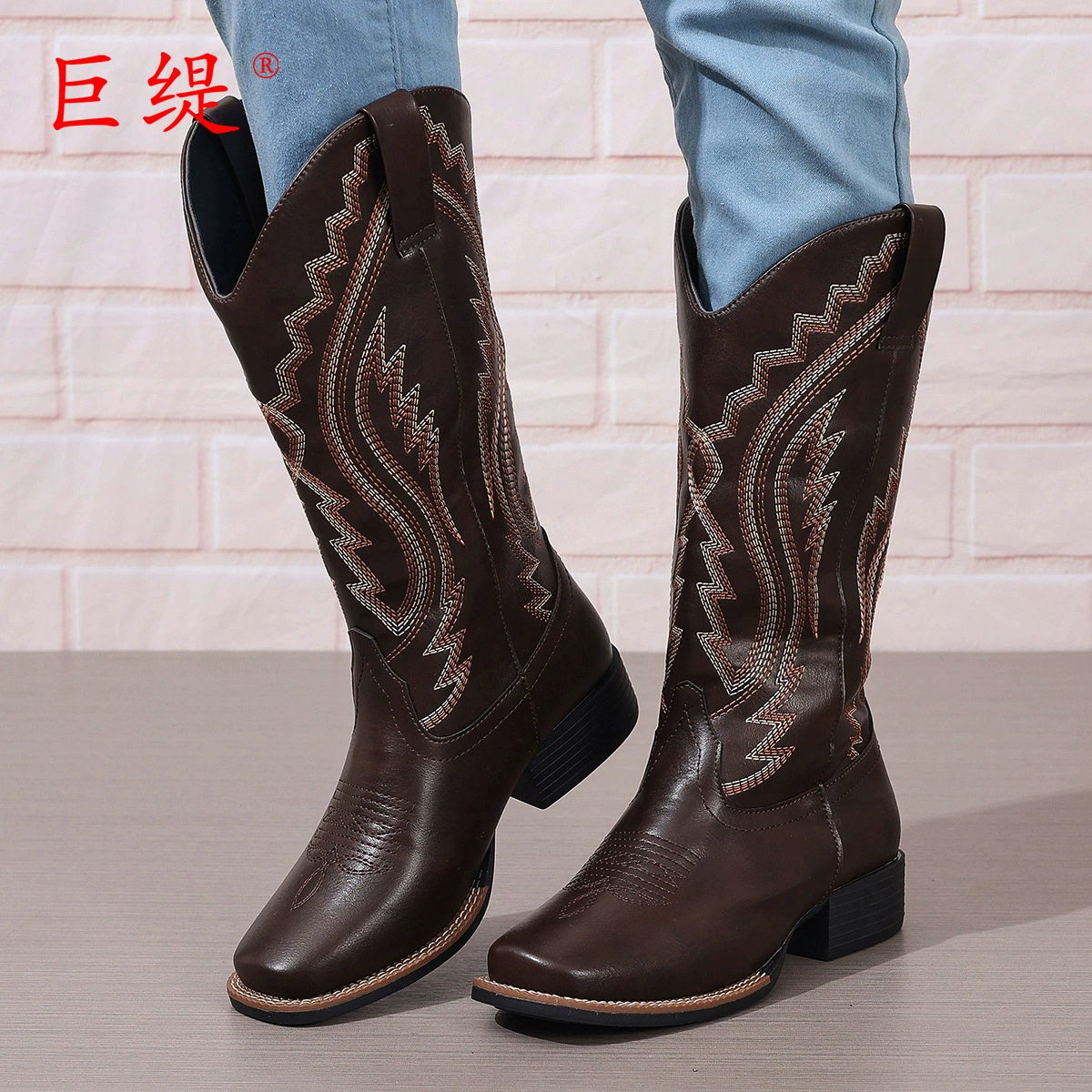 Оптовая продажа женских кожаных ботинок Juti 2025 года, осень-зима, новые европейские и американские ретро-экспортные ботинки на толстом каблуке больших размеров