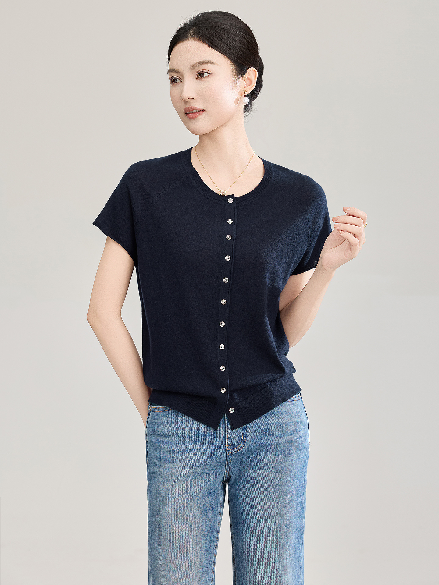 Áo cardigan len nhỏ tay ngắn dáng rộng phong cách lười biếng — màu xanh navy