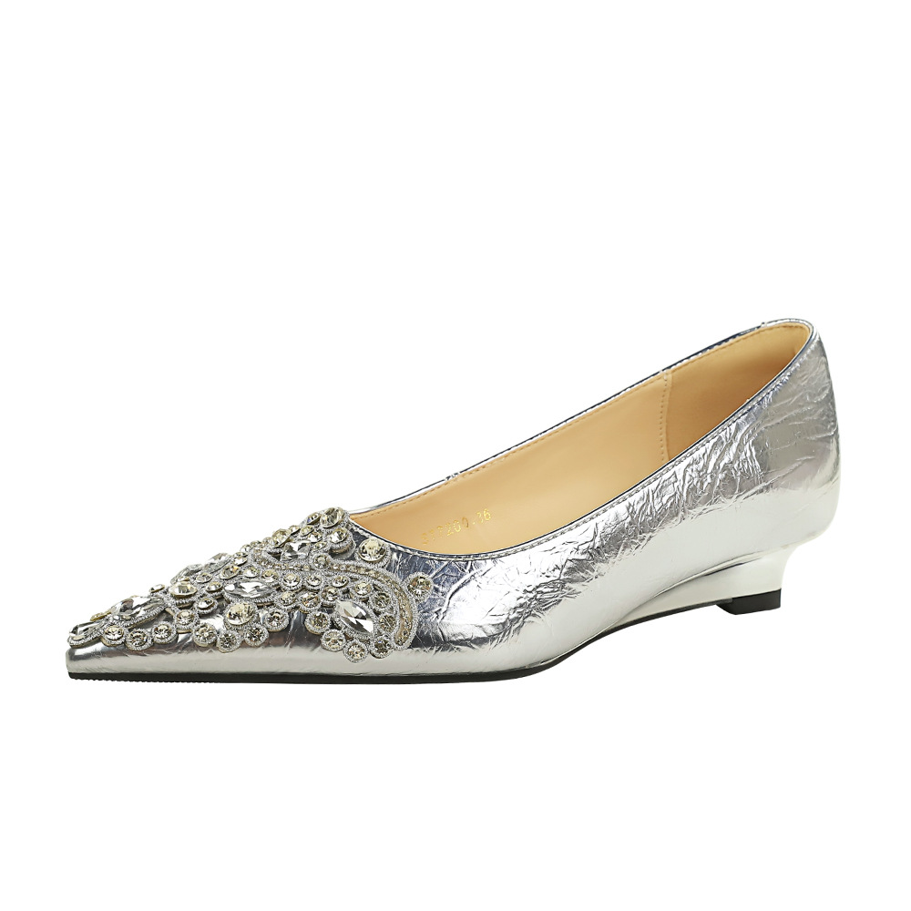 7200-H166 European and American sexy rhinestone decoration pointed shallow mouth, one foot kick, professional non tiring feet, low order shoes for women