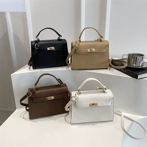 2026 Spring New Casual Retro Commuting Crossbody Bag Fashionable Simple Small Square Bag High-Quality Textured Handbag