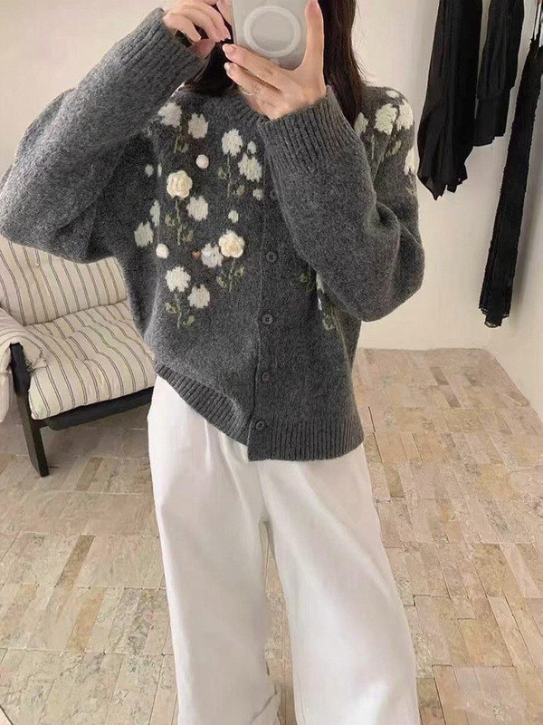 立体花朵温柔风设计感针织开衫2025秋冬新款甜美宽松毛衣外套女潮|undefined