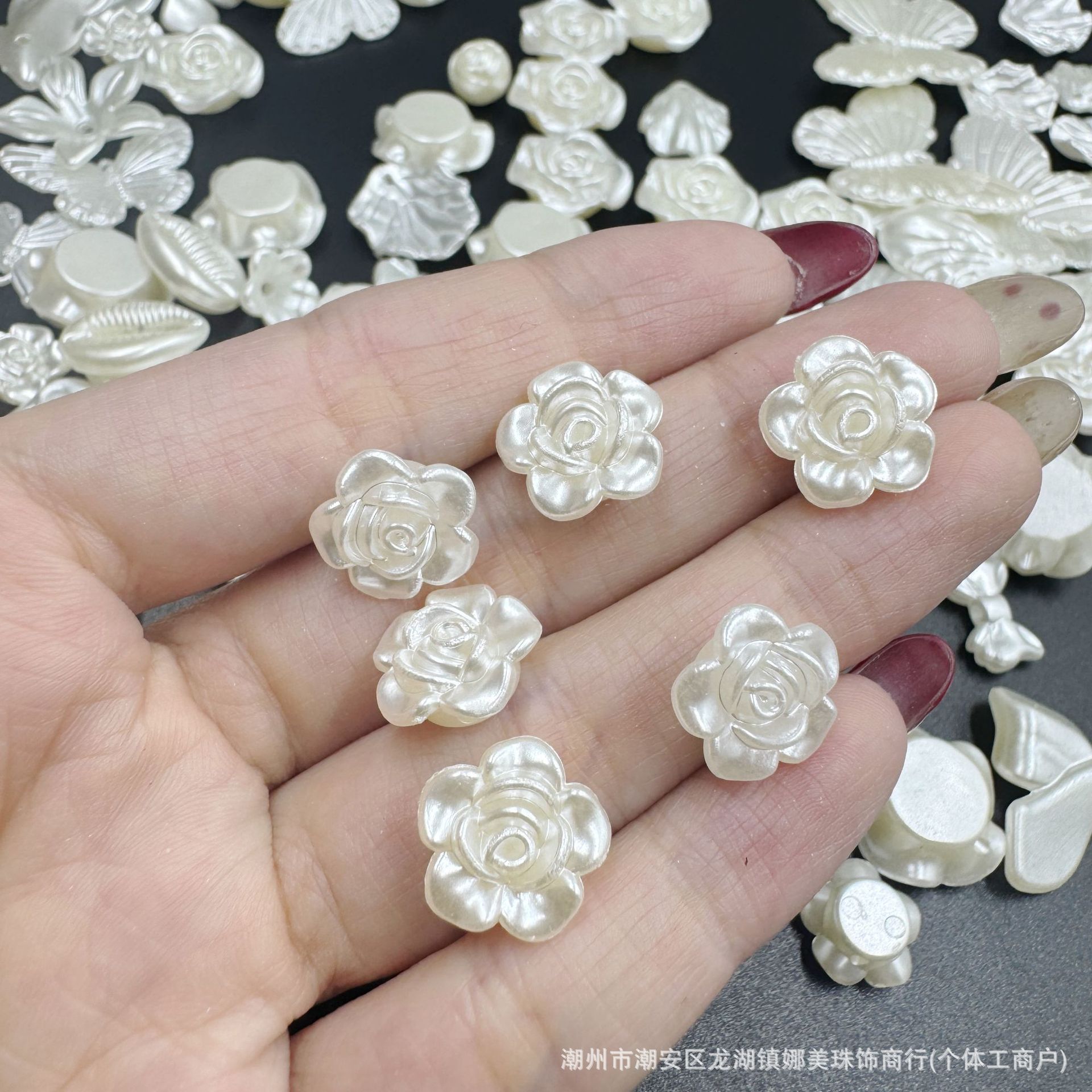 Blanco hueco ABS anillo de perlas hecho a mano DIY accesorios de clip de cabello decoración en línea en vivo